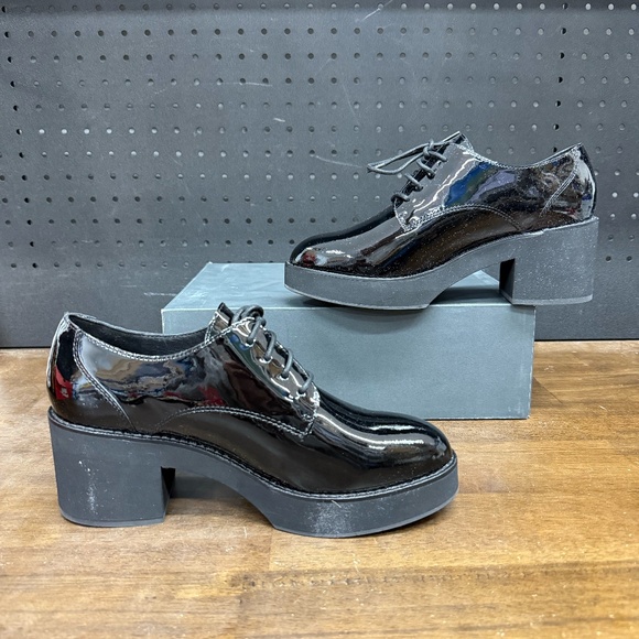 New W/ Box! Women's Eileen Fisher Black Patent Judd High Block Heel Size 8.5 - Picture 2 of 5